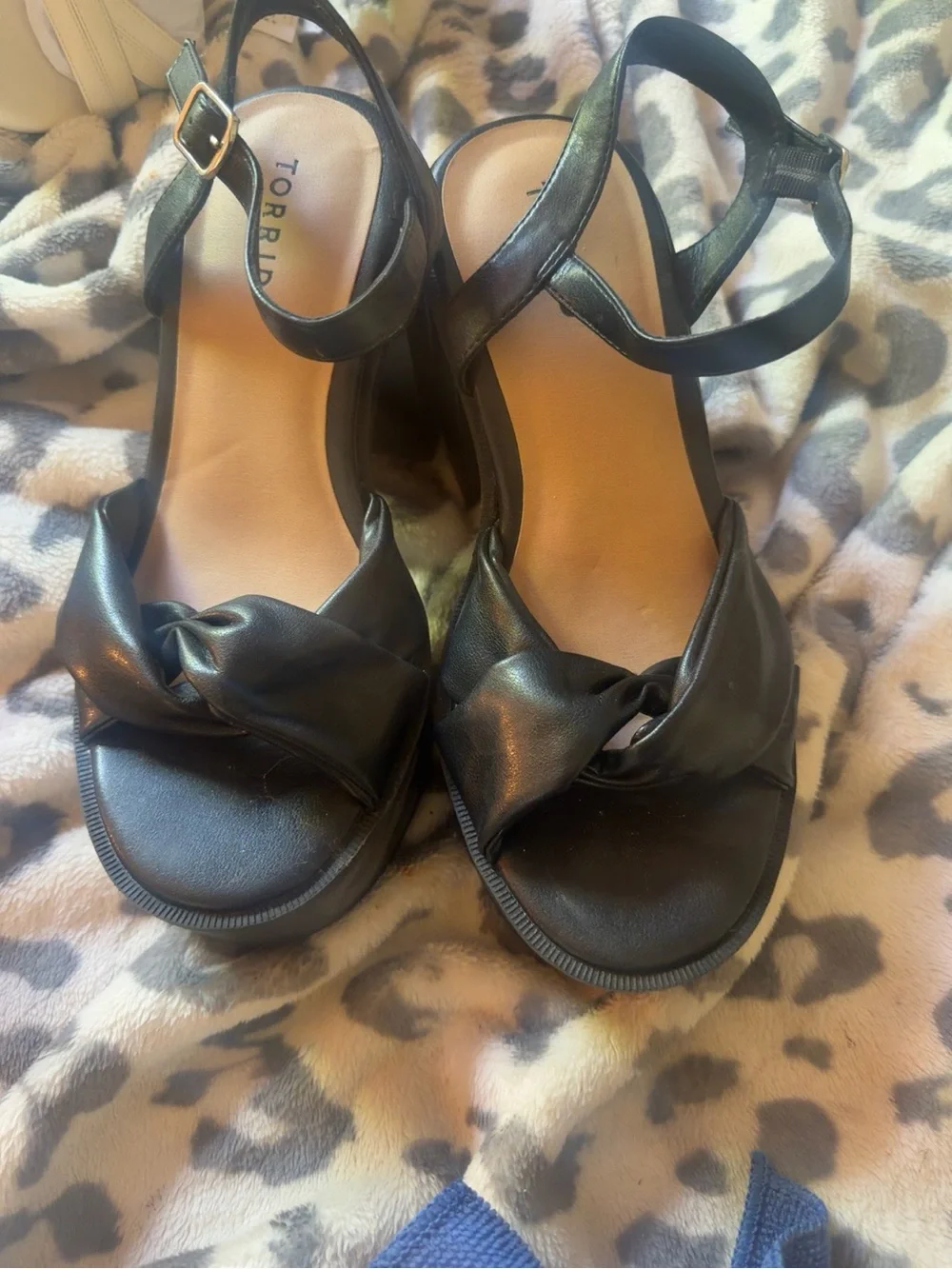 Torrid Soft Knot Heeled Platform Sandals Black Size 9WW